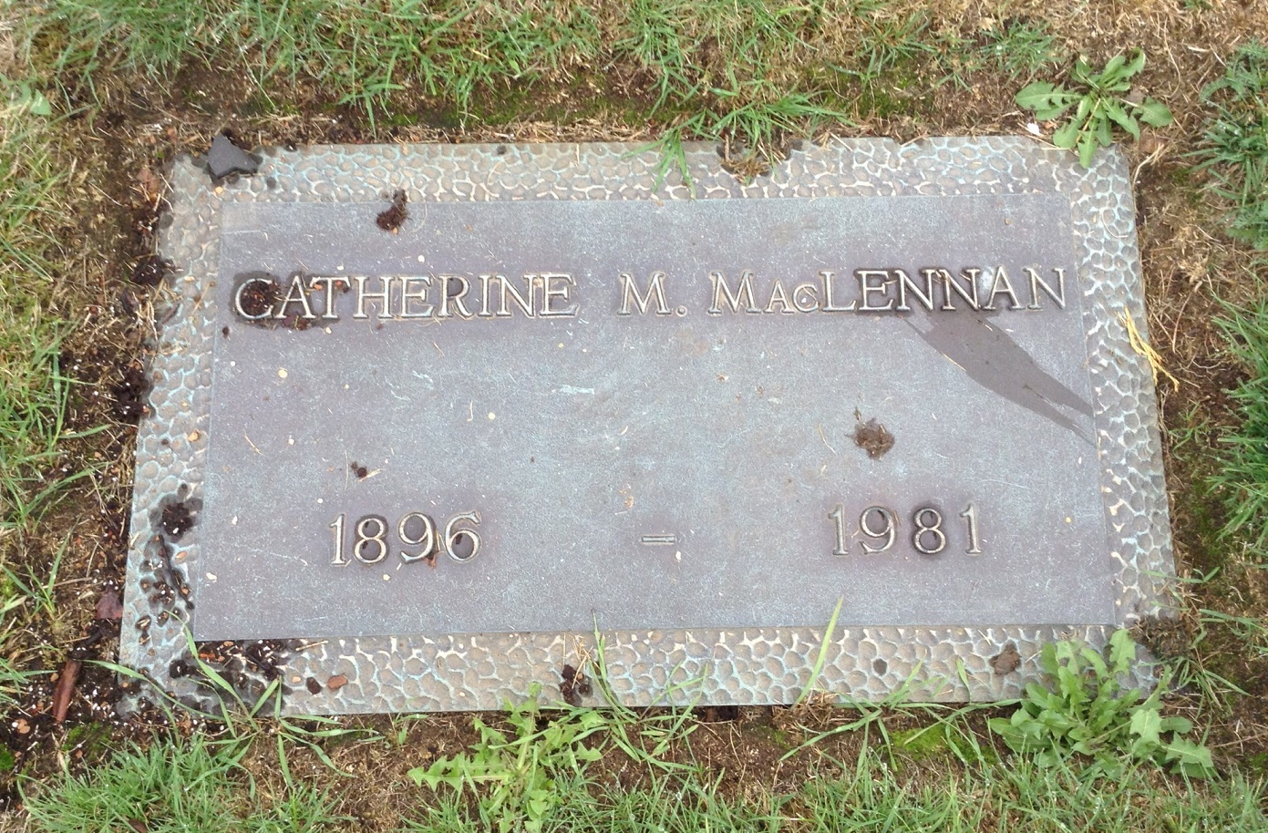Photo of headstones/Catherine Mae MacLennan d1981 hdstn Burnaby Ocean View cem
